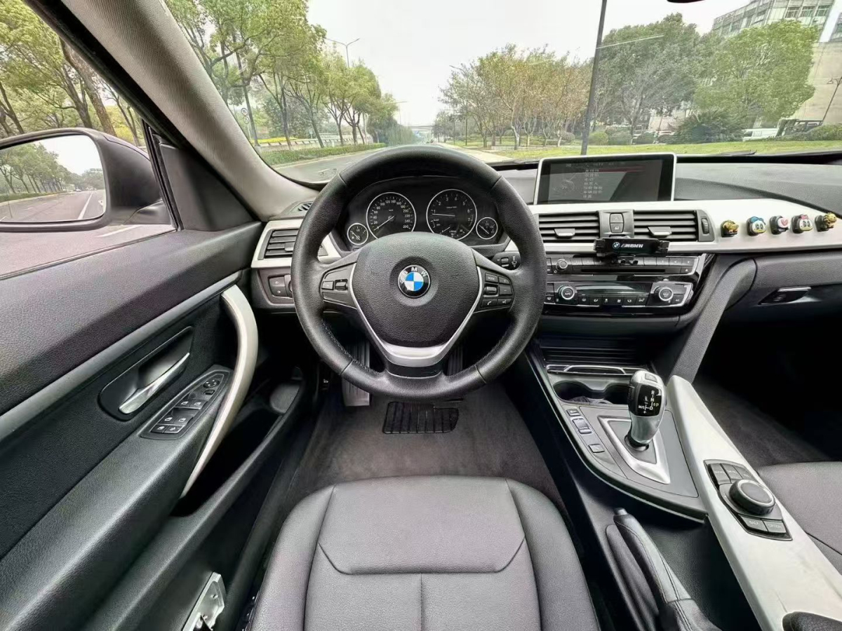 BMW 3 Series (Imported) 2016 #10 BMW 3 Series (Imported) 2016 car image #10