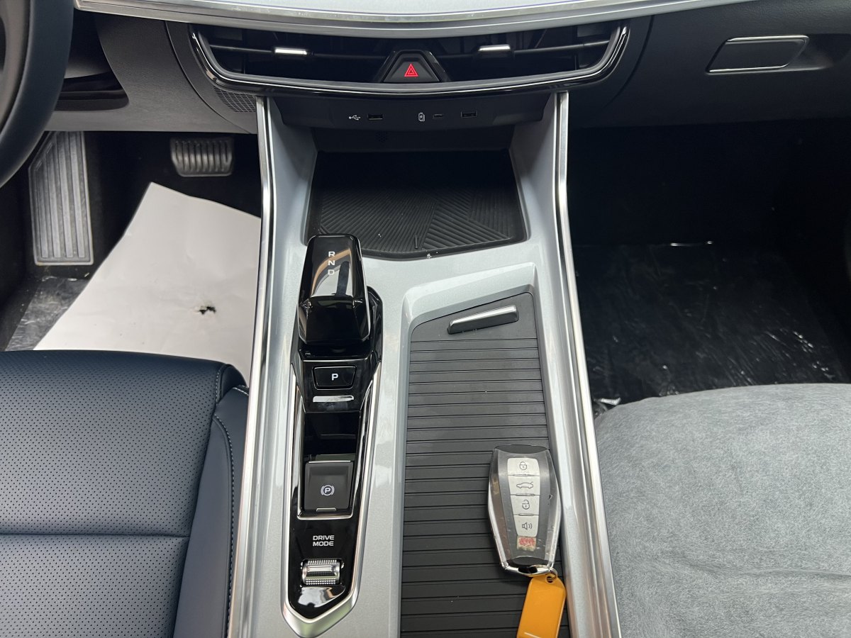 GEELY JiaJi 2025 car image #10