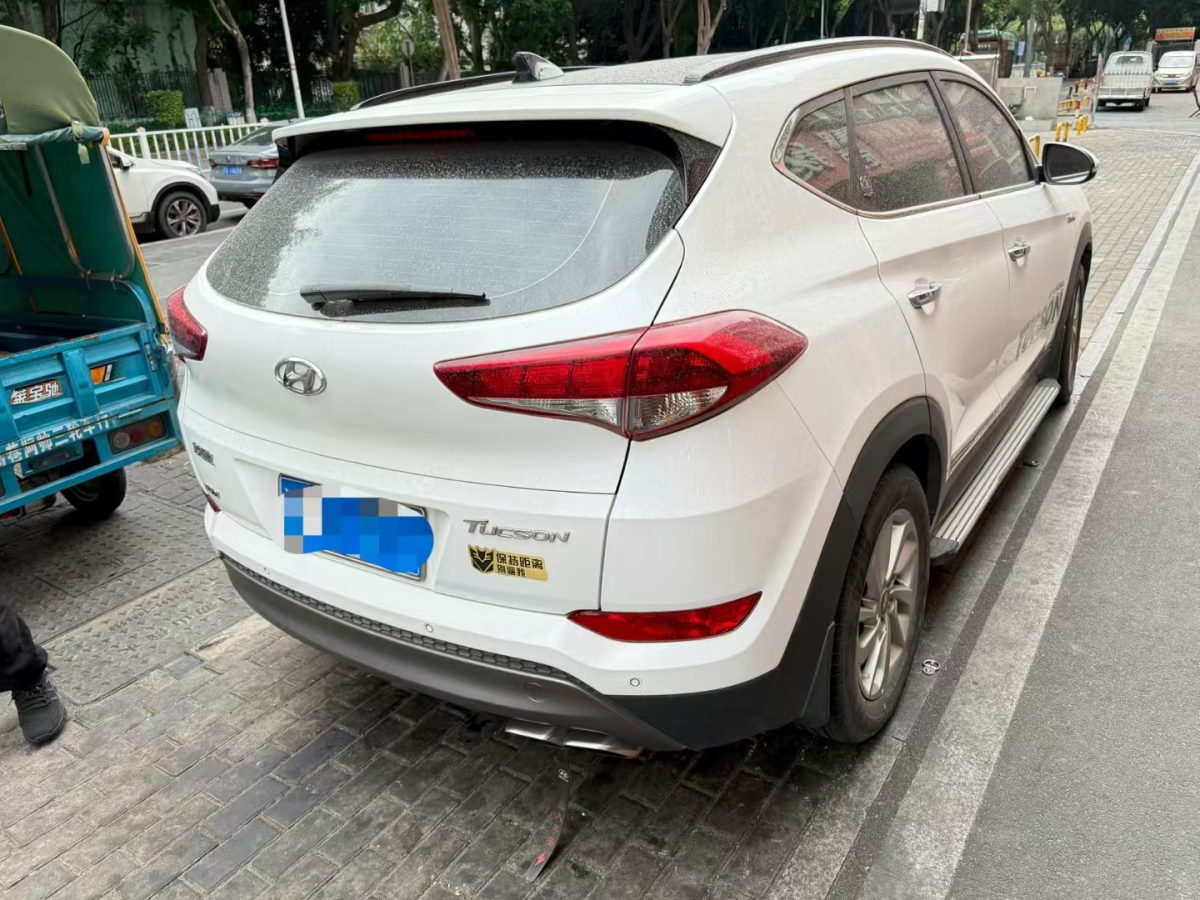 Hyundai Tucson (Imported) 2017 immagine di auto #10