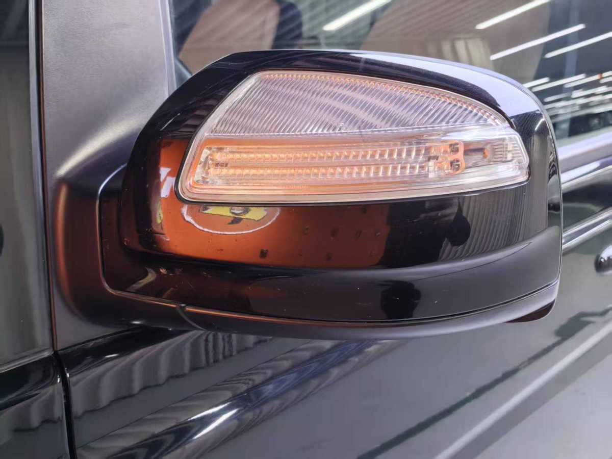 Mercedes-Benz Viano (Imported) 2012 immagine di auto #10