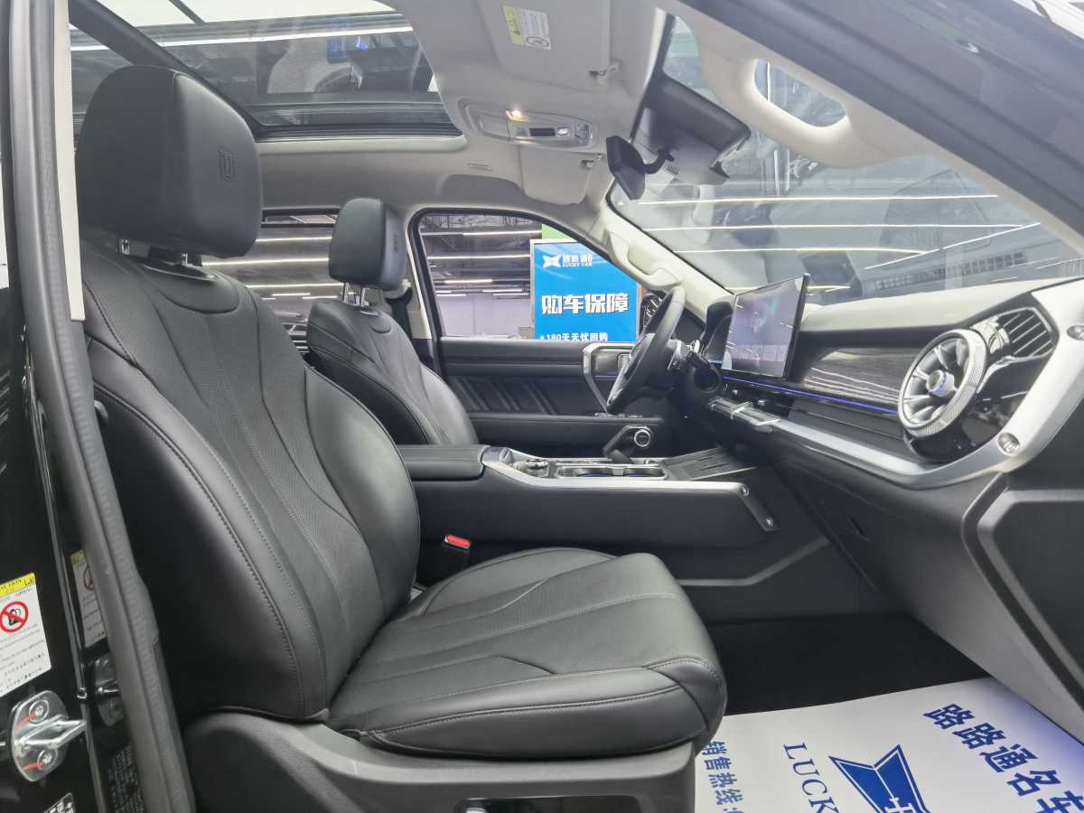 Tank 400 New Energy 2024 #10 Tank 400 New Energy 2024 car image #10