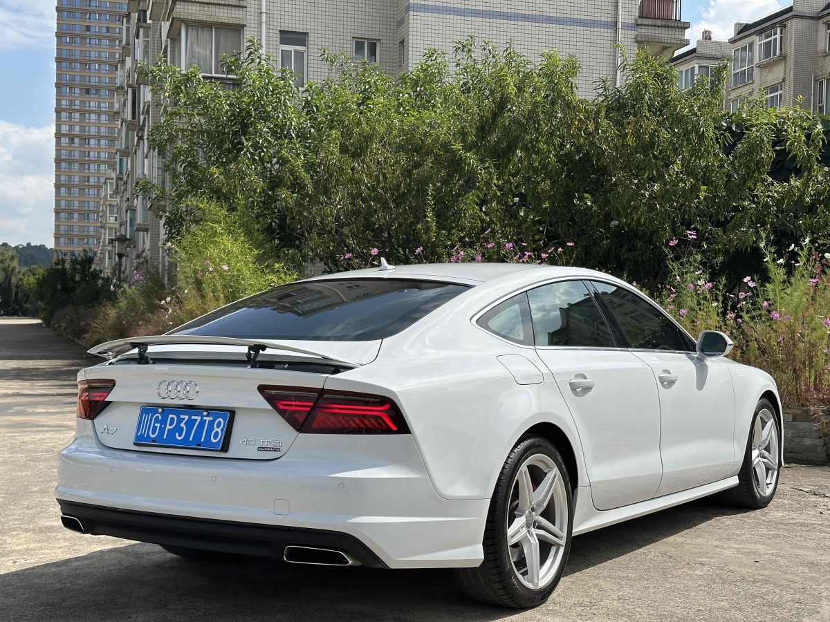 Audi A7 2017 car image #10