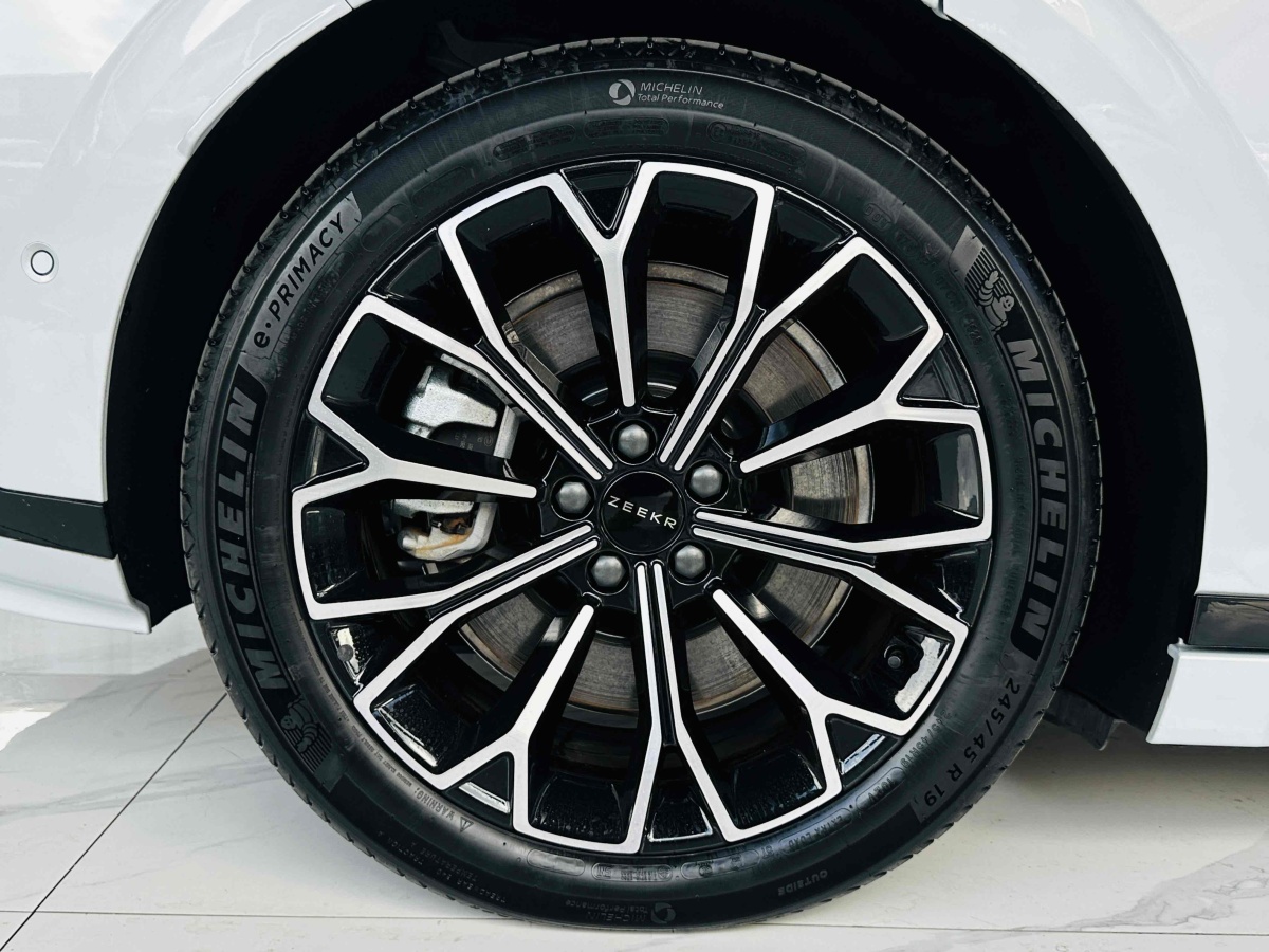 极氪 极氪007GT 2025 汽车图片 #10