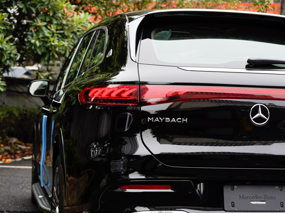 Mercedes-Benz MaybachEQS SUV 2025 car image #10