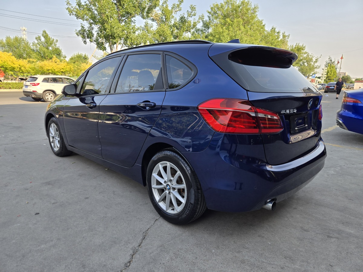 BMW 2 Series Tourer 2017 صورة سيارة #10