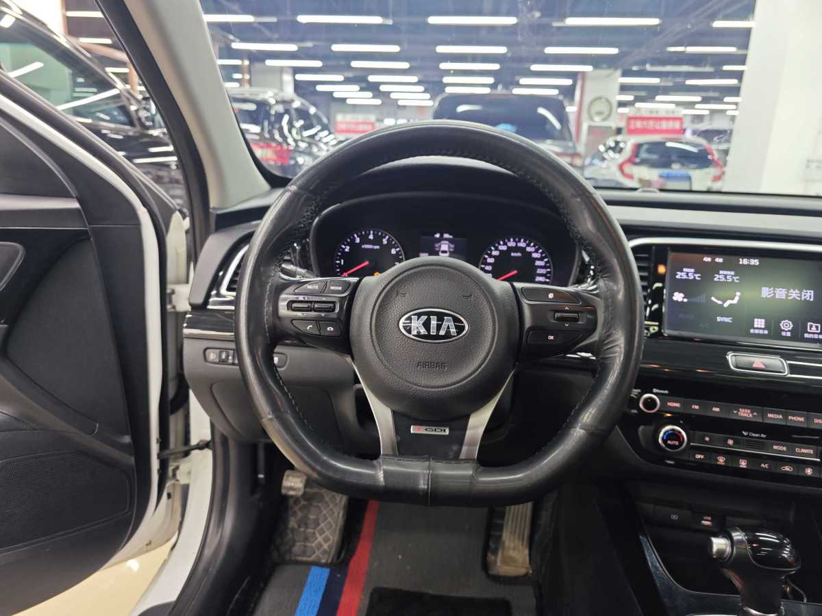 Kia K5 2018 imagen de coche #10
