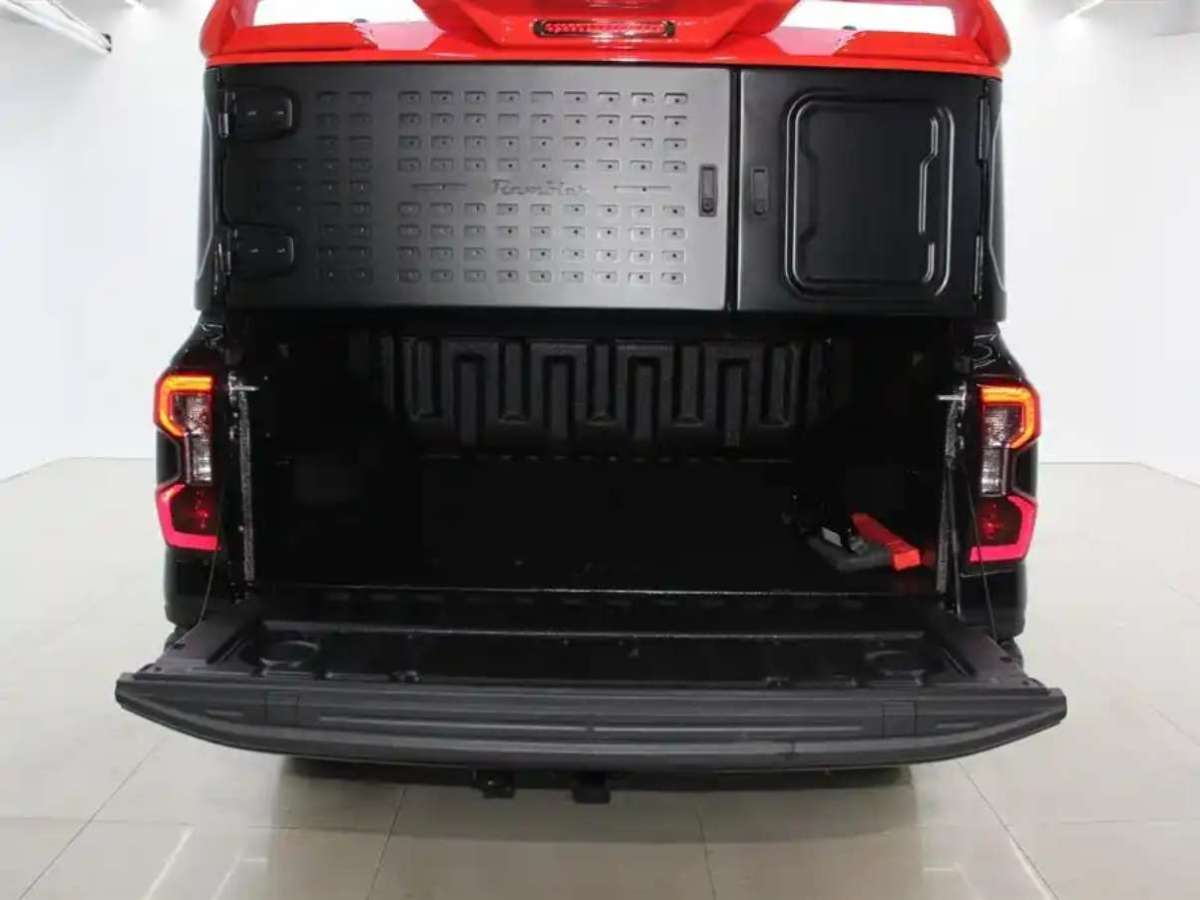 Ford Ranger (Imported) car image #10