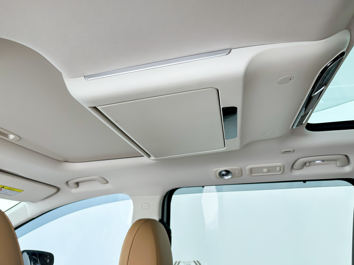 GAC Trumpchi E8 2024 #10 GAC Trumpchi E8 2024 car image #10