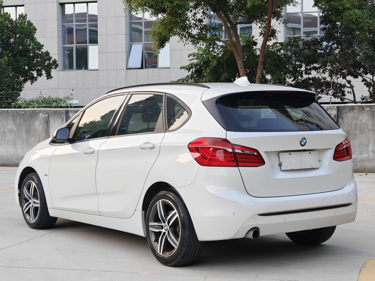 BMW 2 Series 2017 immagine di auto #10