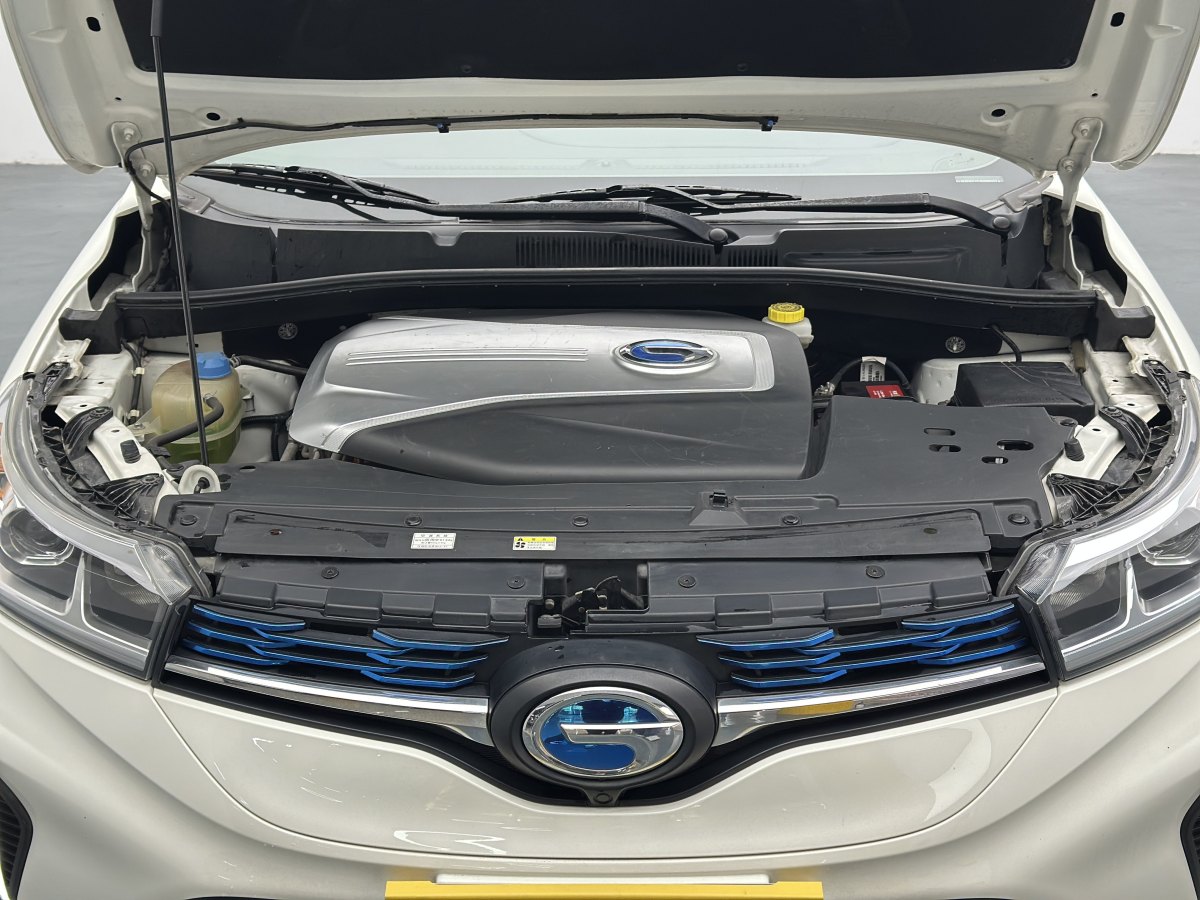 GAC ix4 2018 #10 GAC ix4 2018 car image #10