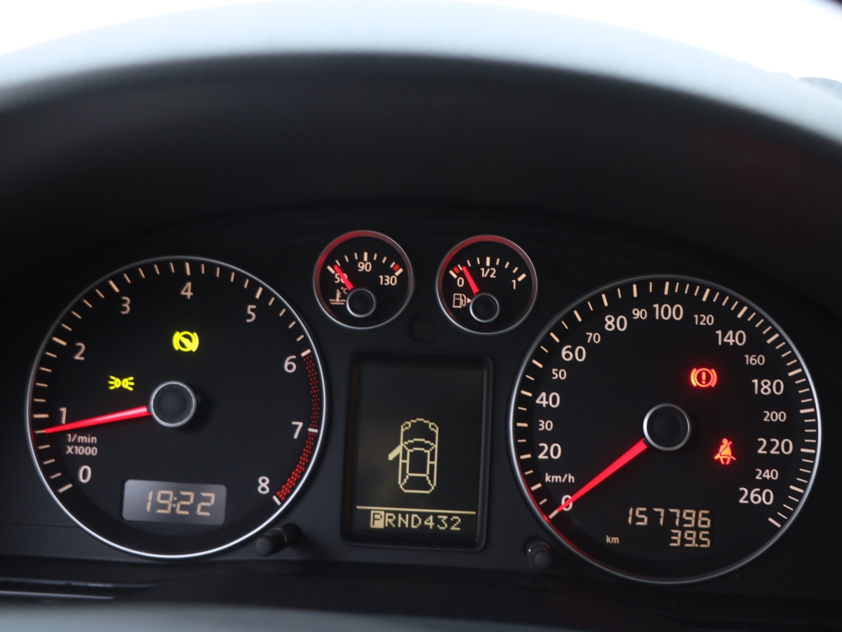 Volkswagen Passat Lingyu 2010 car image #10