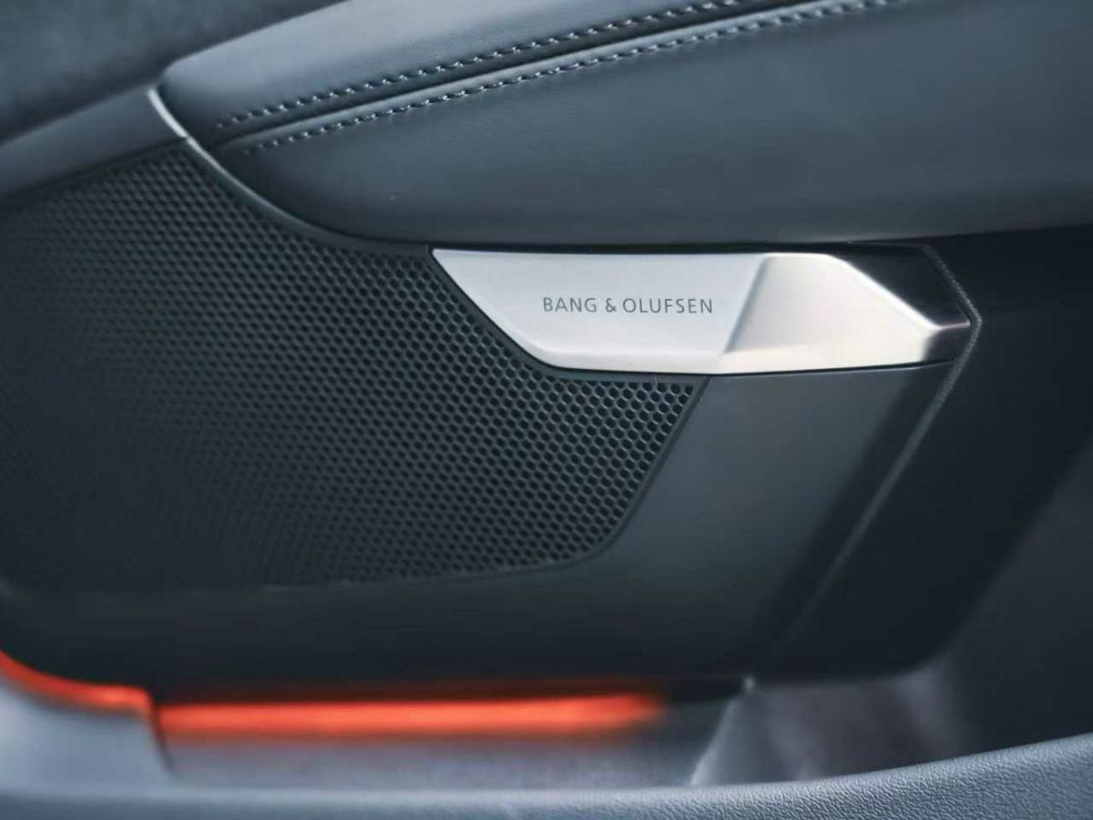 Audi e-tron GT 2022 car image #10