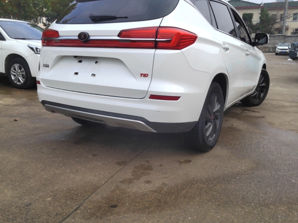 BYD Song 2018 car image #10