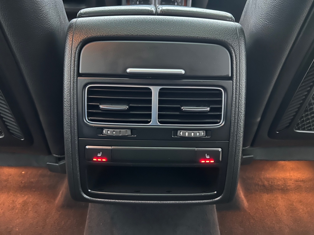 Volkswagen Touareg 2014 car image #10