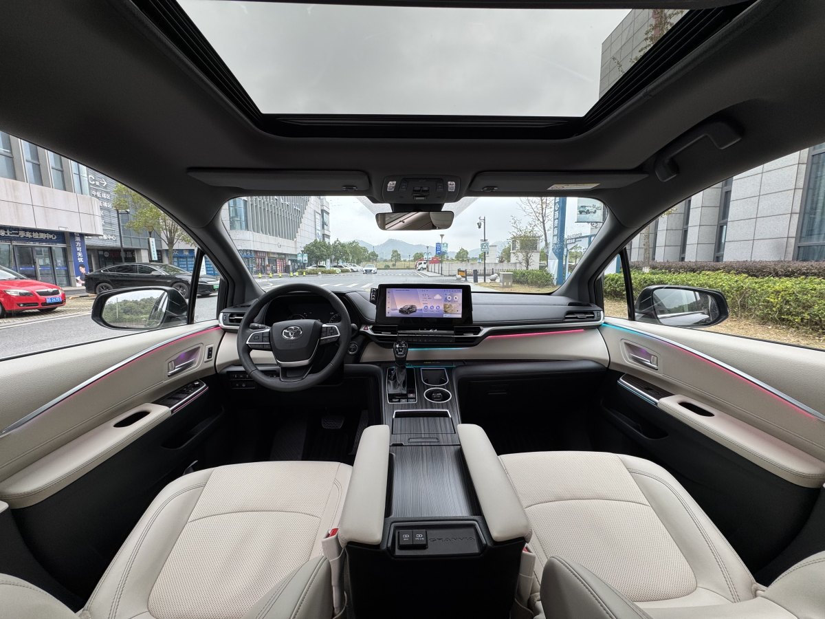 Toyota Granvia 2024 #10 Toyota Granvia 2024 immagine di auto #10