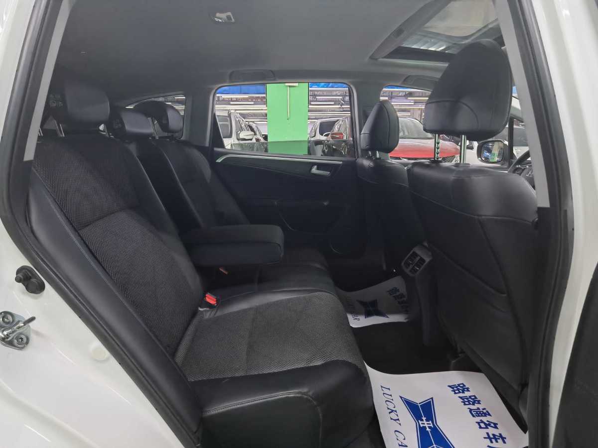 Honda Jade 2015 car image #10