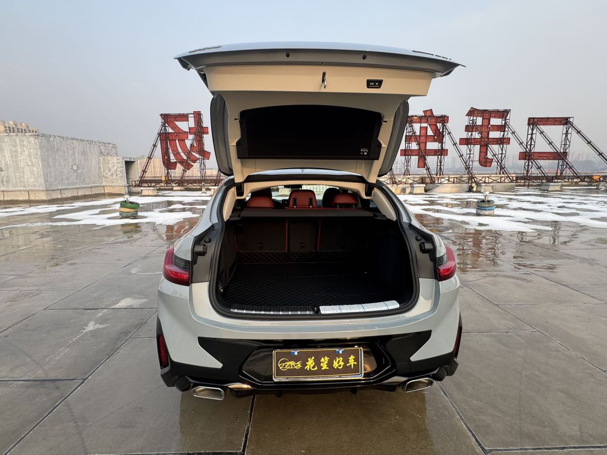 BMW X4 2022 صورة سيارة #10