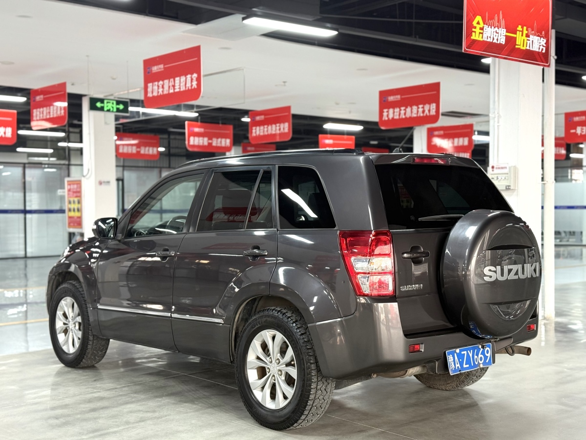 铃木 超级维特拉 2013 汽车图片 #10