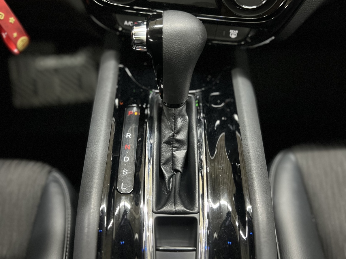 Honda VEZEL 2020 #10 Honda VEZEL 2020 car image #10