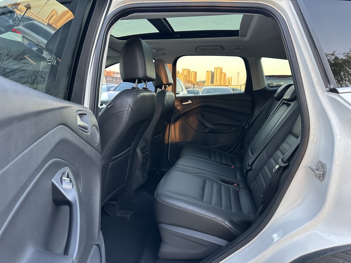 Ford Kuga 2016 car image #10