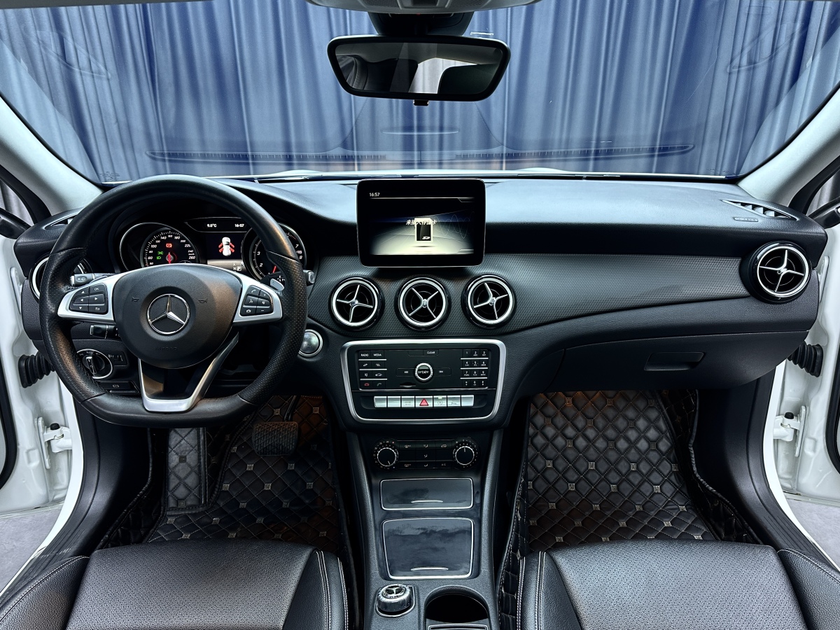 Mercedes-Benz GLA Class (Imported) 2019 car image #10