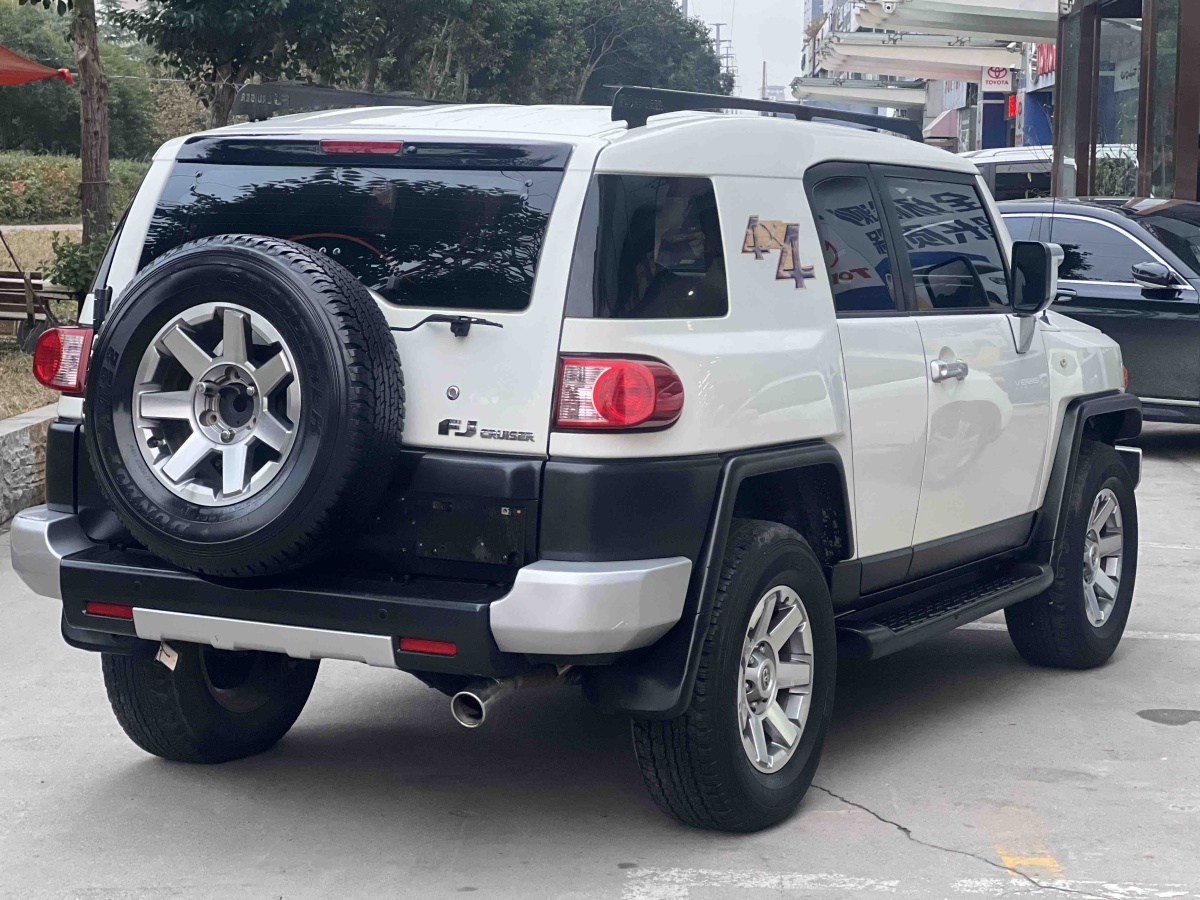 Toyota FJ Cruiser 2017 car image #10