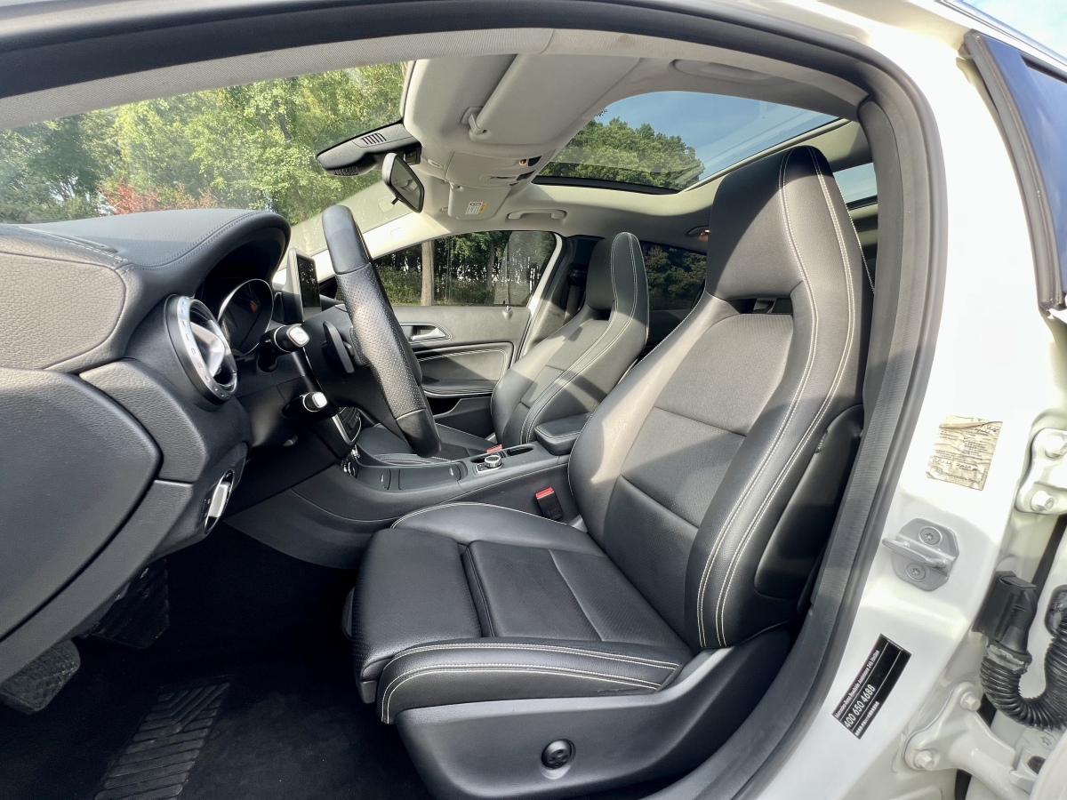 Mercedes-Benz GLA Class (Imported) 2017 immagine di auto #10