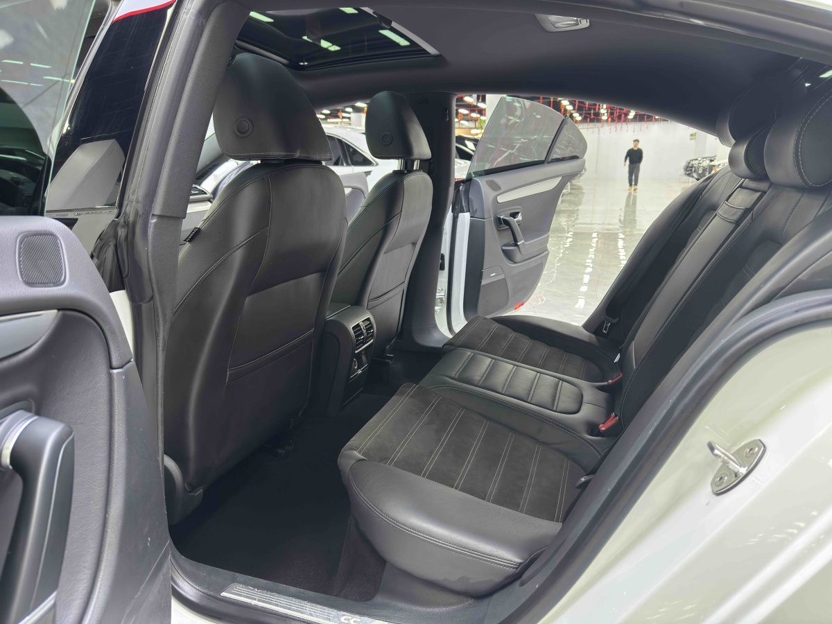 Volkswagen CC 2015 car image #10