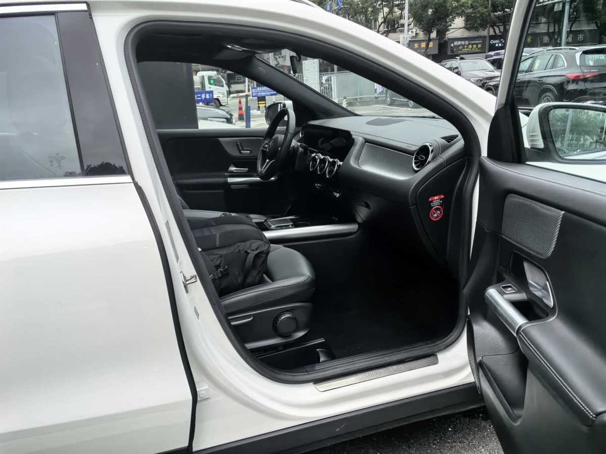 Mercedes-Benz GLA Class (Imported) 2023 car image #10