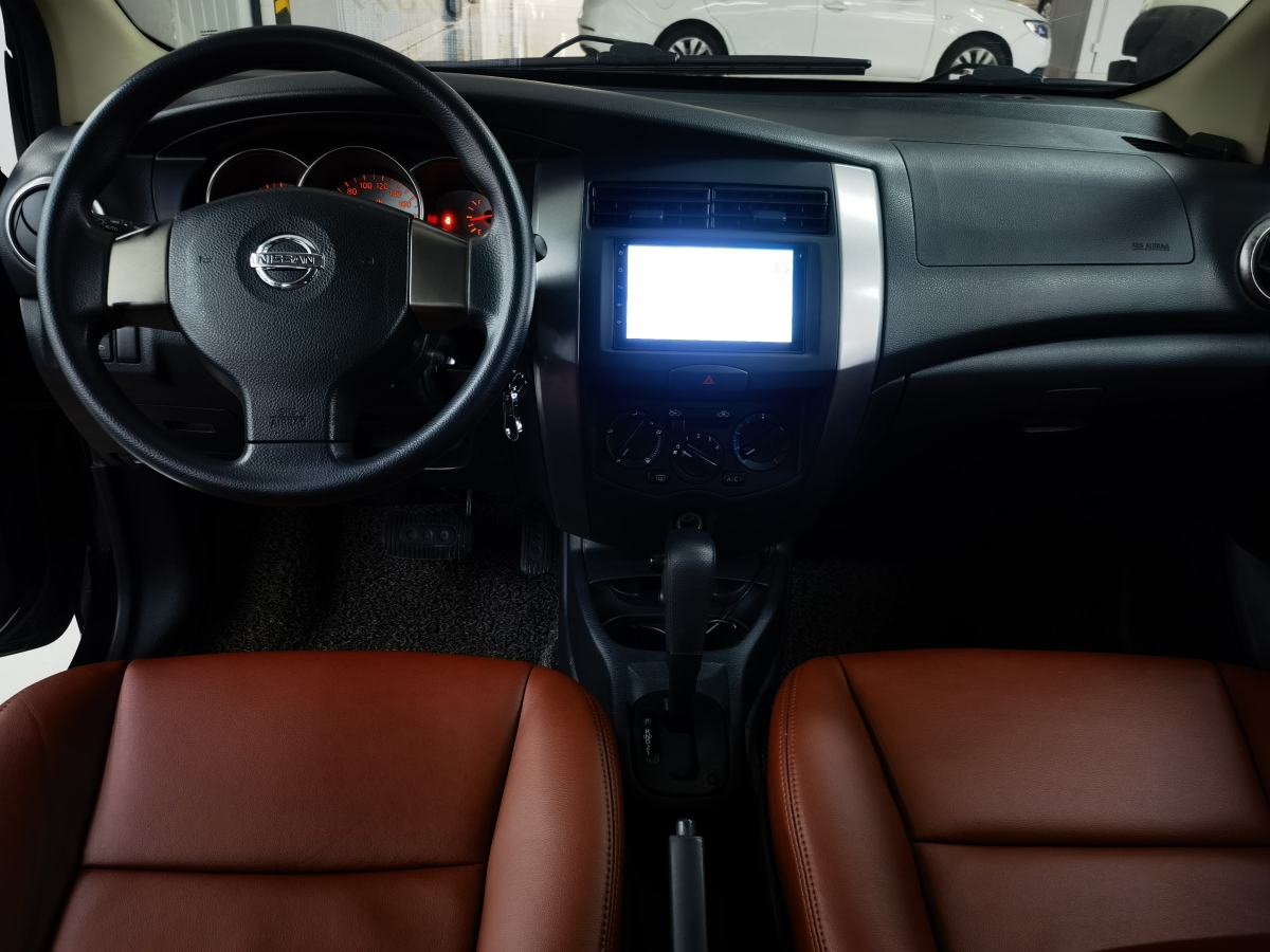 日产 骊威 2013 汽车图片 #10