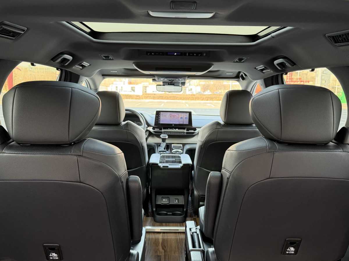 Toyota Granvia 2023 imagem de carro #10