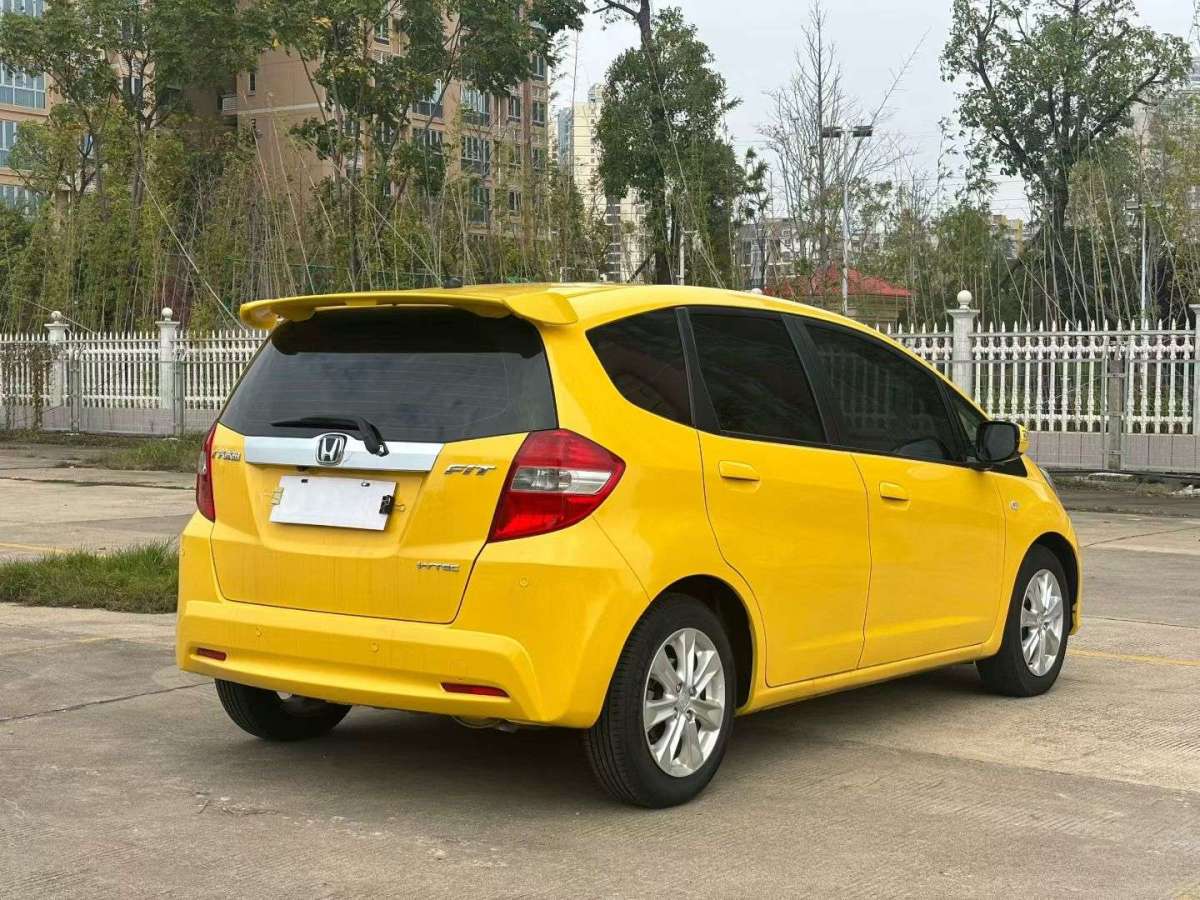 Honda Fit (Imported) 2013 #10 Honda Fit (Imported) 2013 car image #10