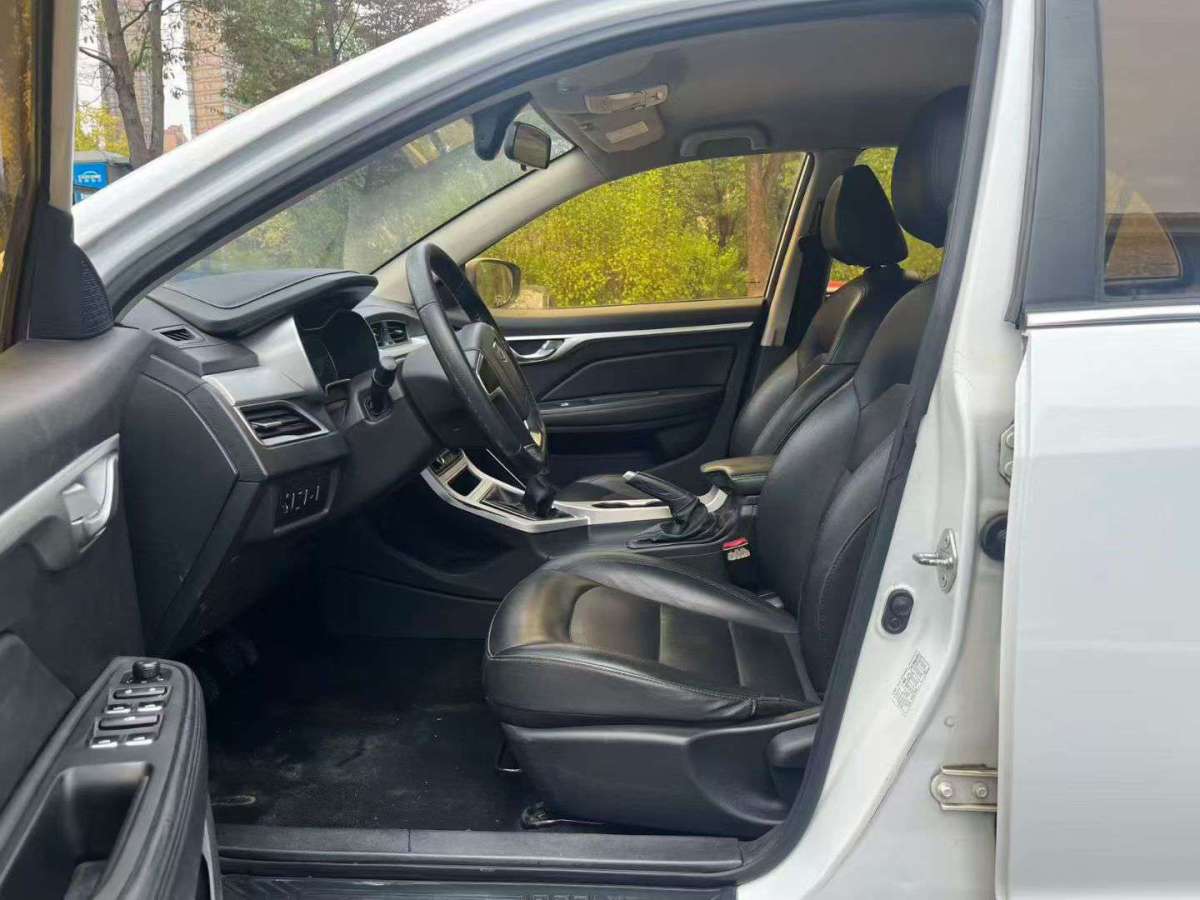 GEELY Vision 2017 car image #10