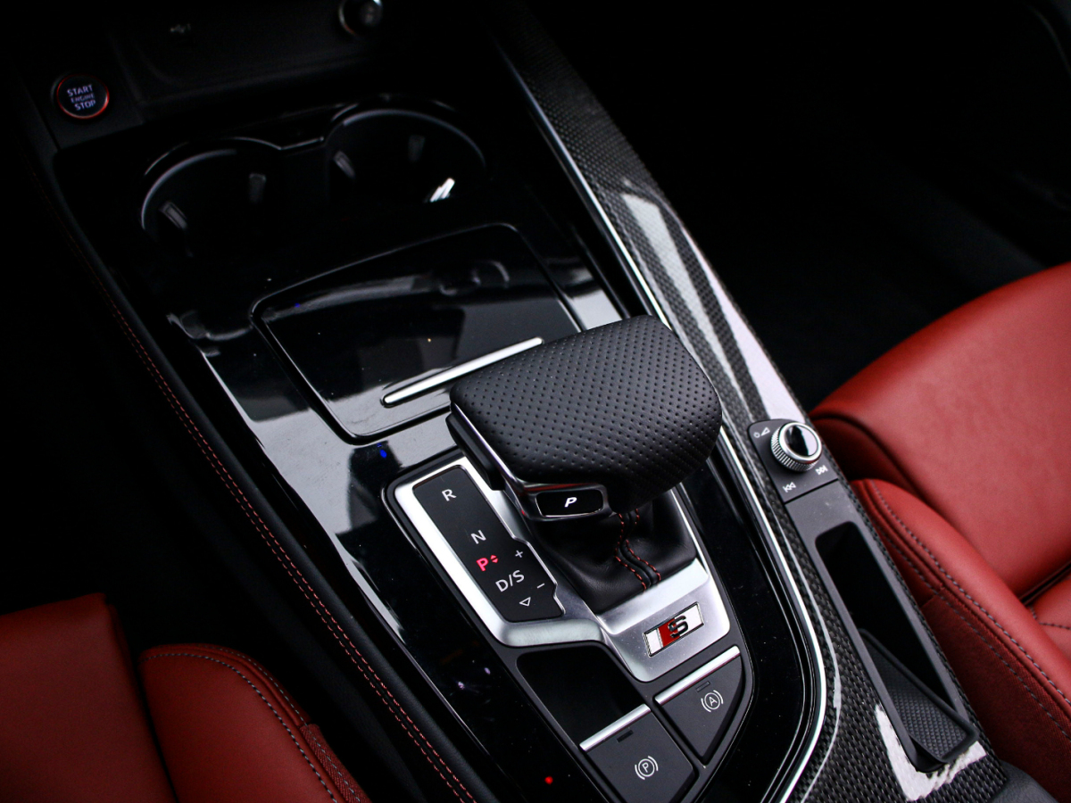 Audi S4 2023 #10 Audi S4 2023 صورة سيارة #10