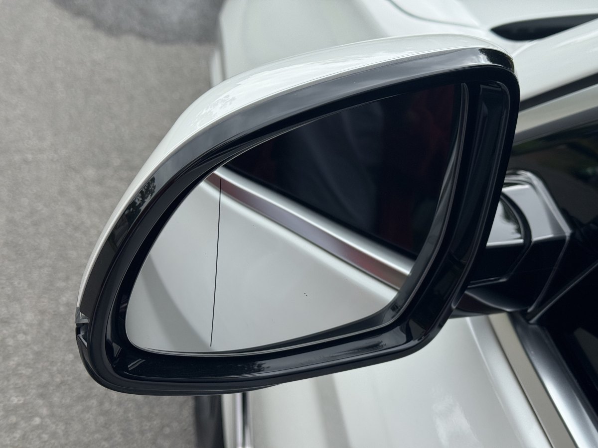 BMW X3 M 2023 immagine di auto #10