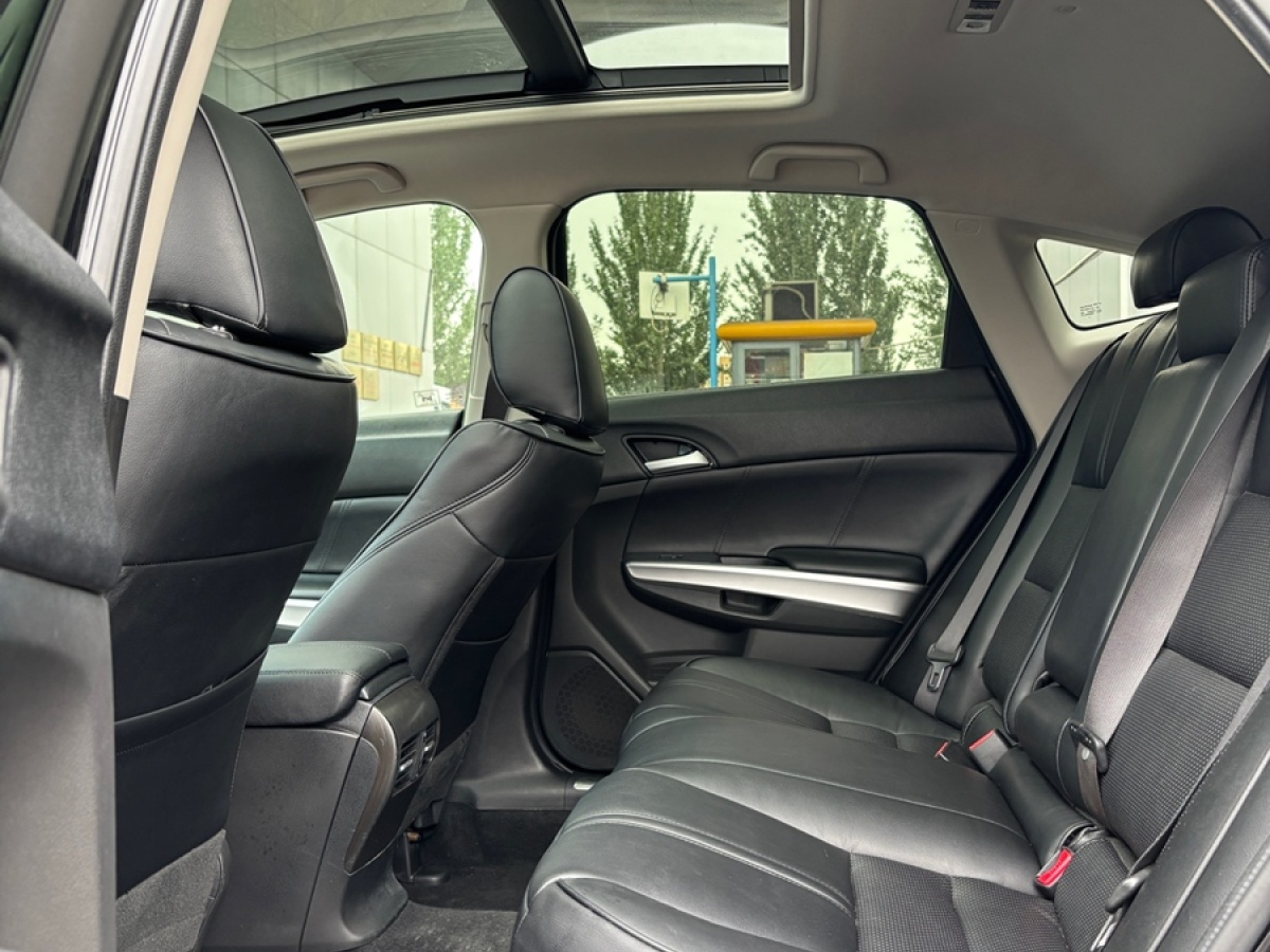 Honda CROSSTOUR 2015 #10 Honda CROSSTOUR 2015 car image #10