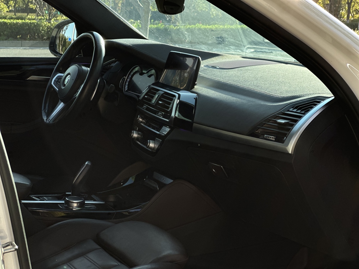 BMW X4 M 2018 immagine di auto #10