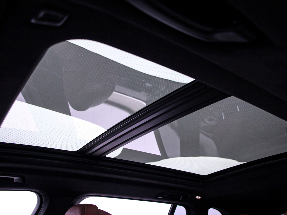 BMW X5 2023 car image #10