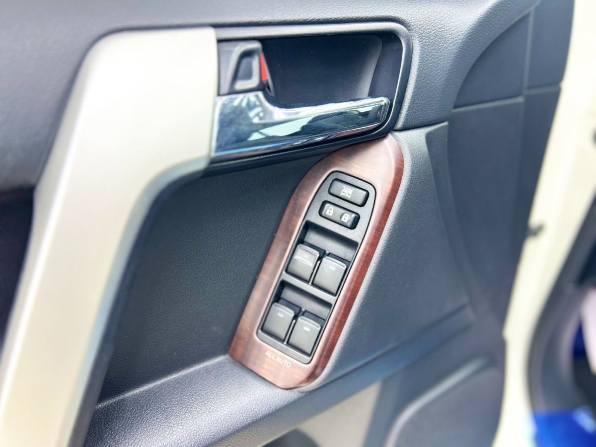 丰田 普拉多 2017 汽车图片 #10