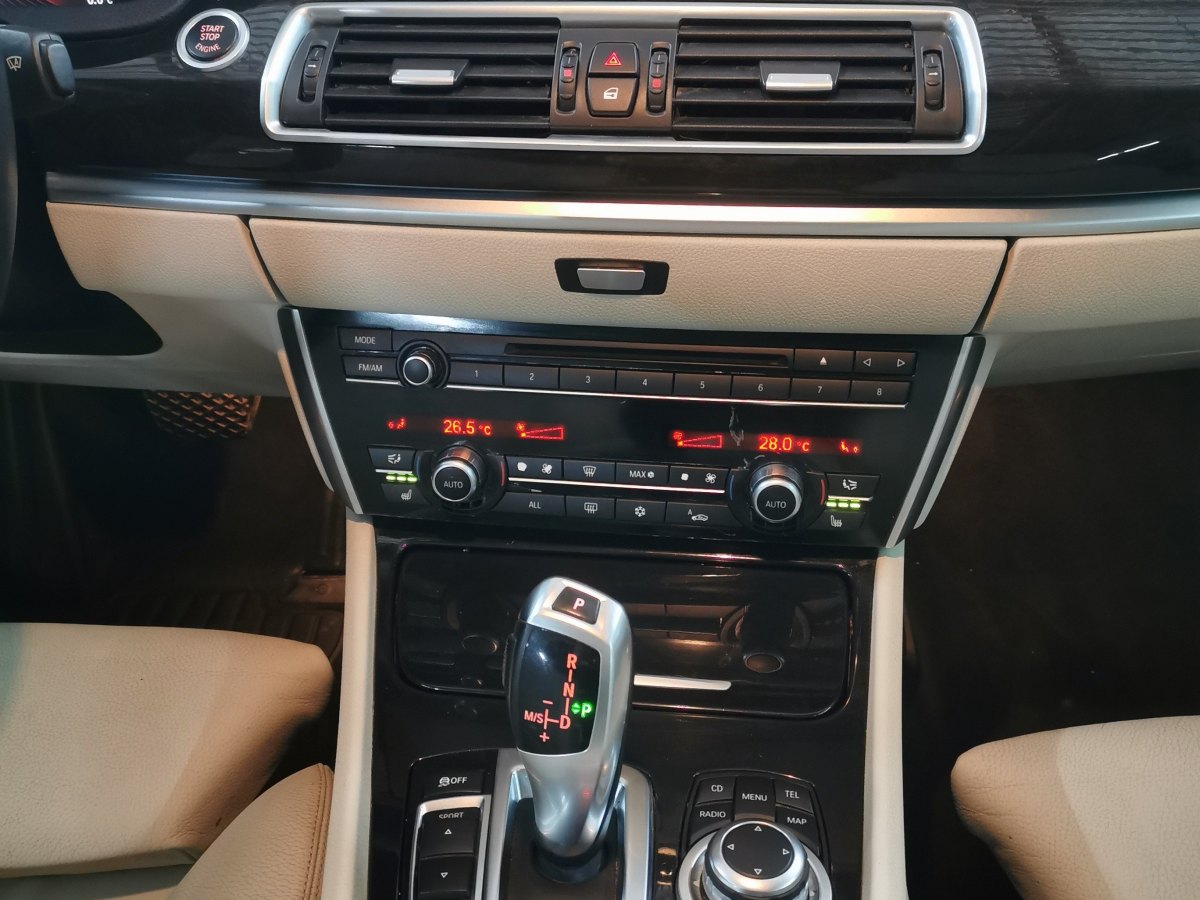 BMW 5 Series GT 2010 #10 BMW 5 Series GT 2010 immagine di auto #10