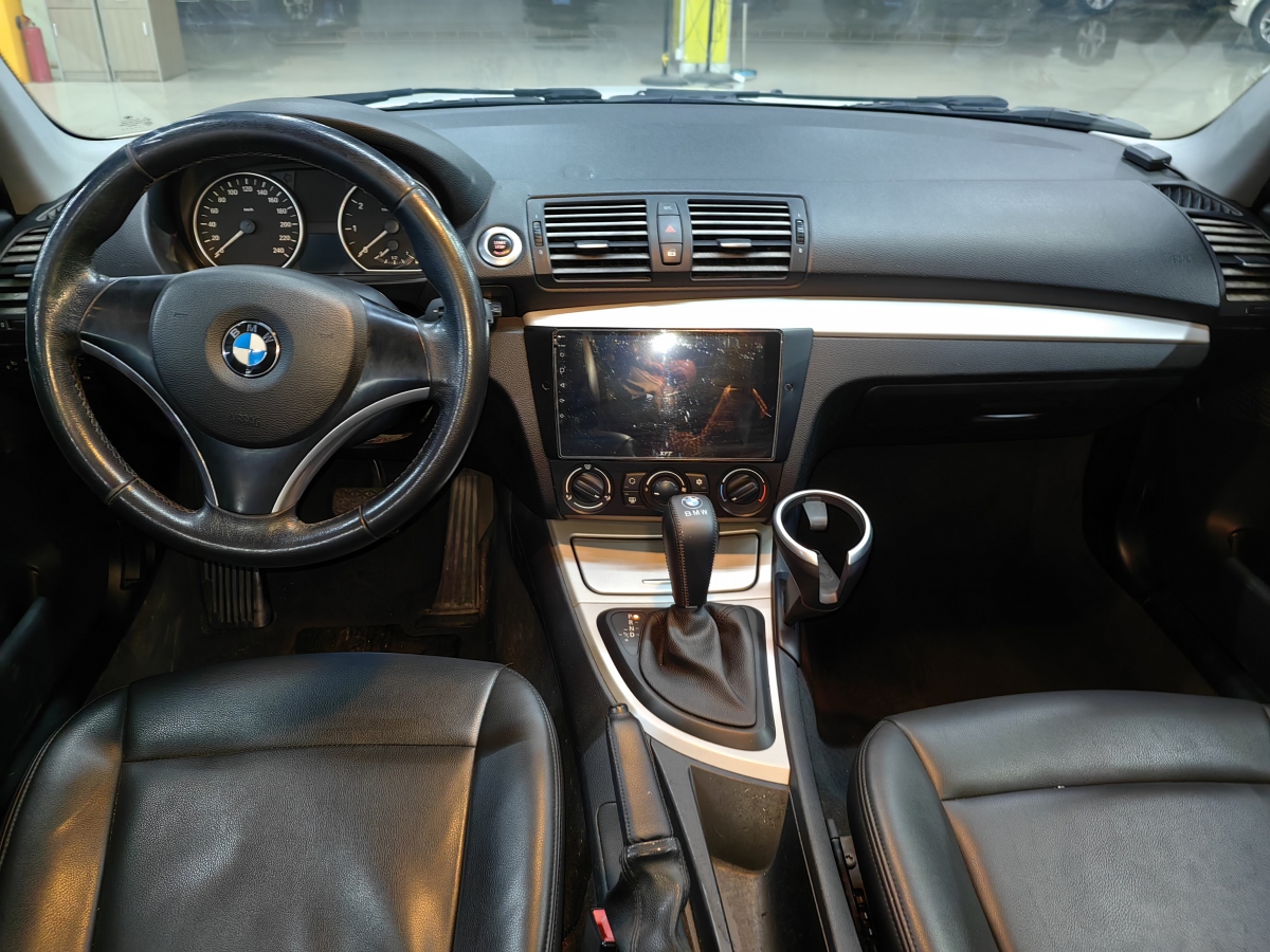 BMW 1 Series (Imported) 2011 car image #10