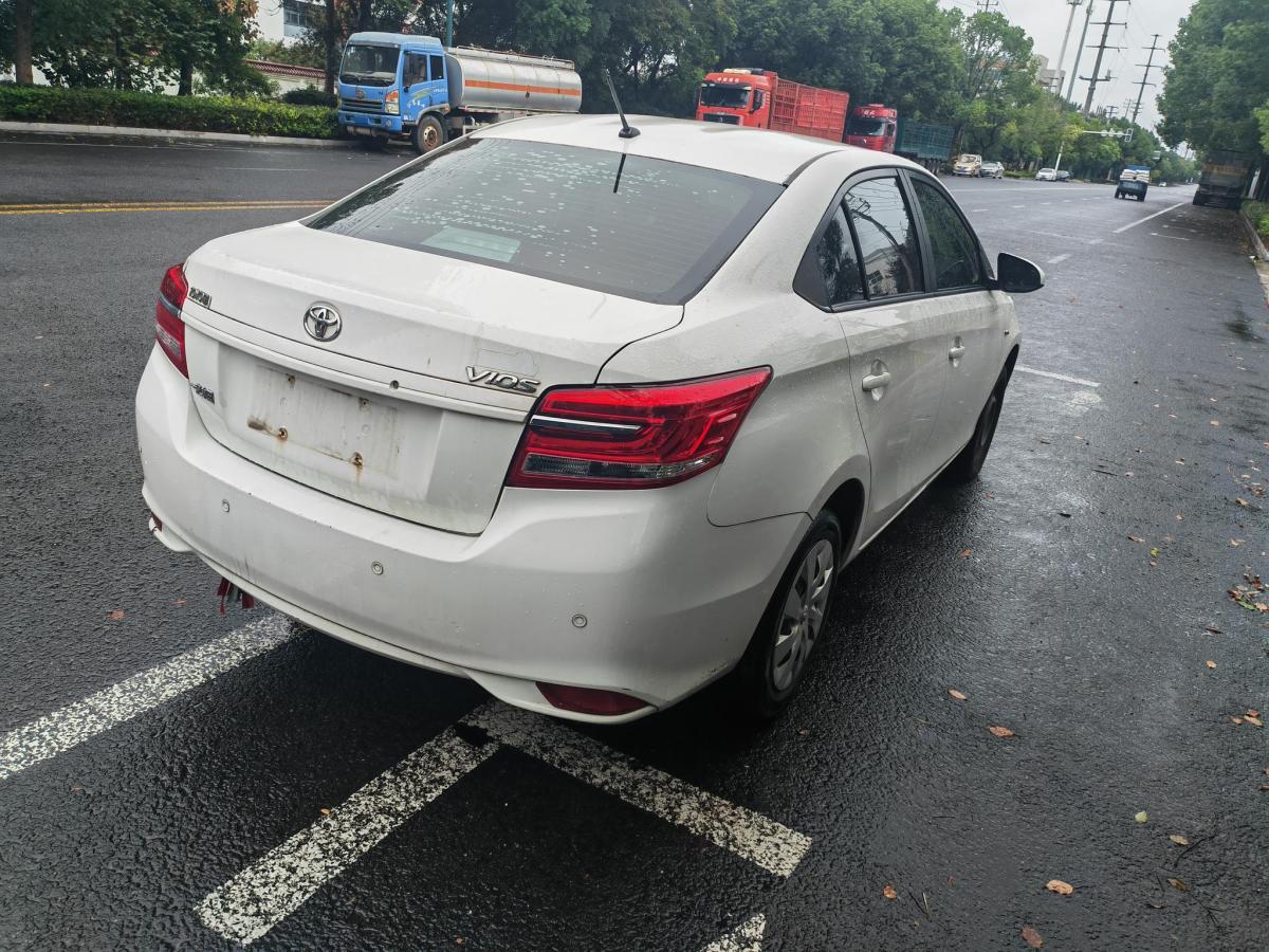 Toyota Vios 2019 immagine di auto #10