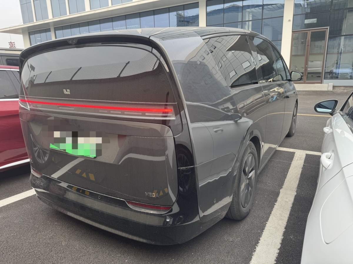 理想汽车 理想MEGA 2024 汽车图片 #10