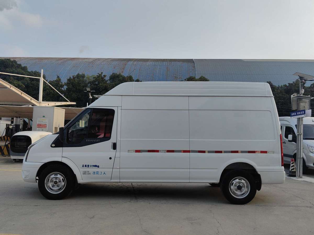 Ford Transit 2017 #10 Ford Transit 2017 car image #10