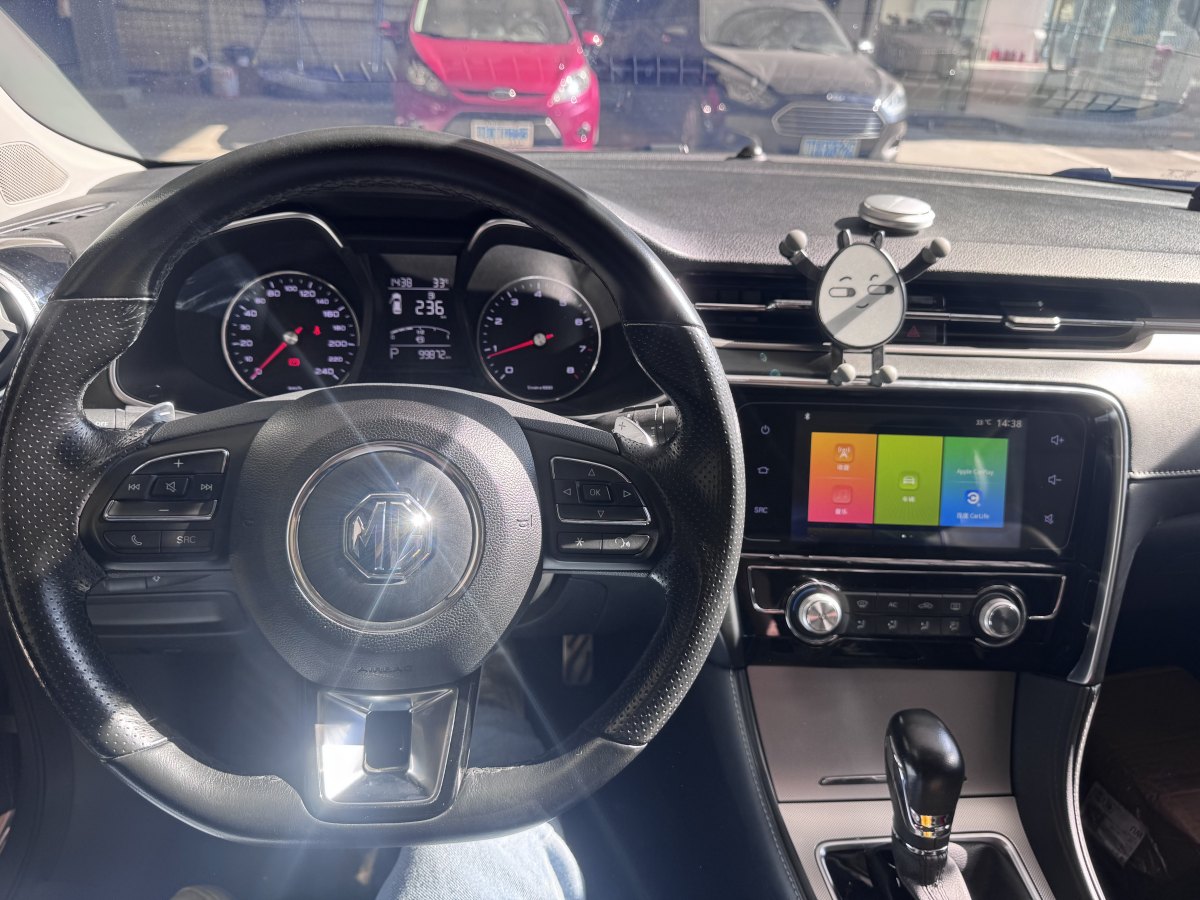 MG 6 New Energy 2020 car image #10