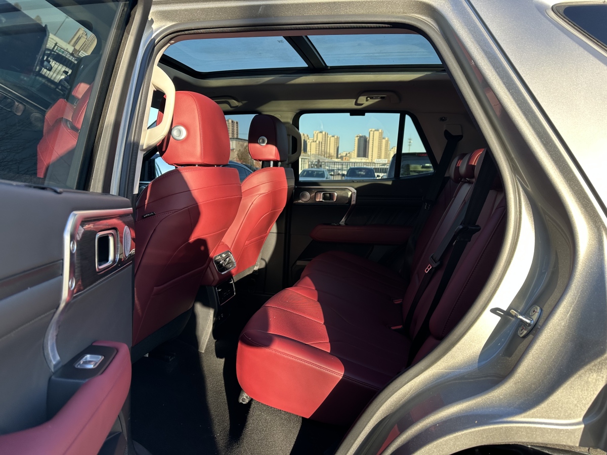 Tank 400 New Energy 2024 #10 Tank 400 New Energy 2024 car image #10