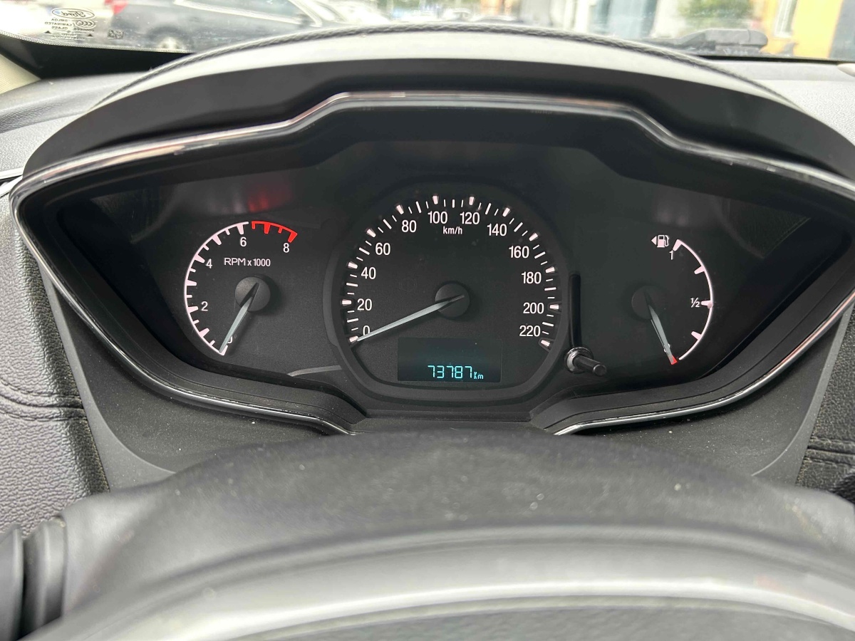 Ford Escort 2015 #10 Ford Escort 2015 immagine di auto #10