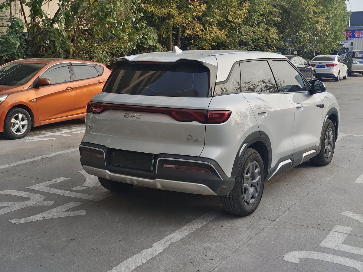 BYD Yuan 2024 immagine di auto #10