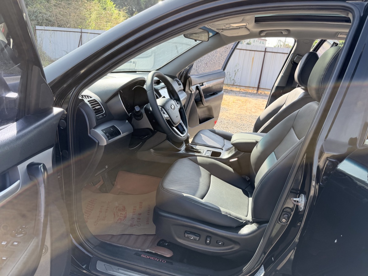 Kia Sorento 2013 car image #10