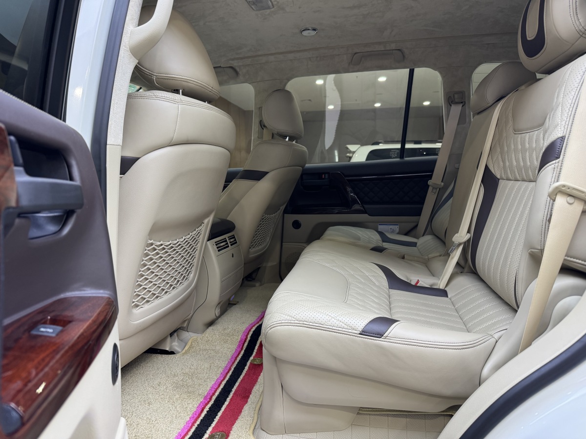 丰田 兰德酷路泽 2020 汽车图片 #10